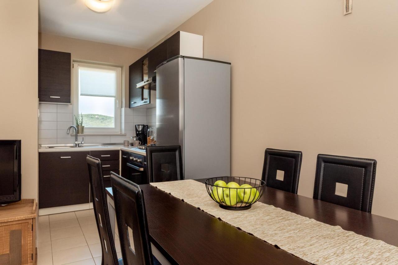 Apartment Cami -Stylish Apartment With A Beautiful Seaview Rabac Eksteriør bilde
