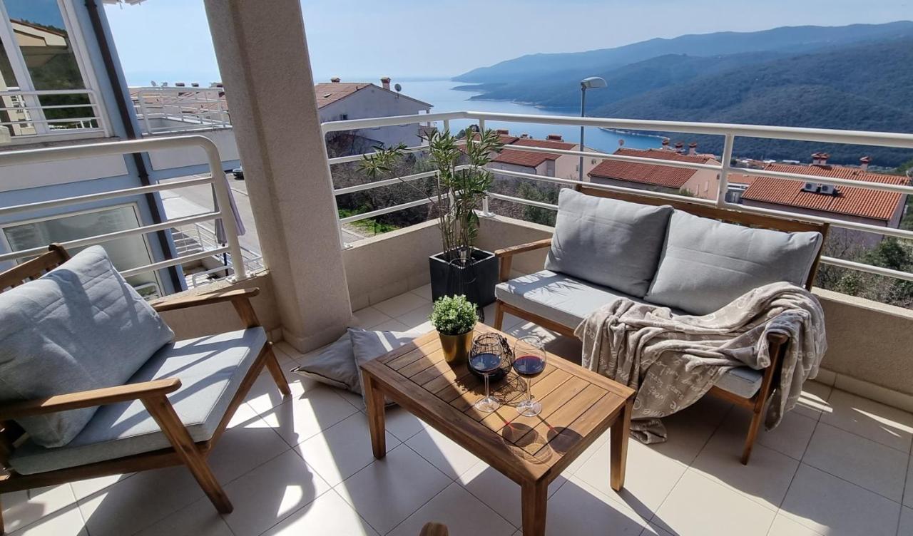 Apartment Cami -Stylish Apartment With A Beautiful Seaview Rabac Eksteriør bilde