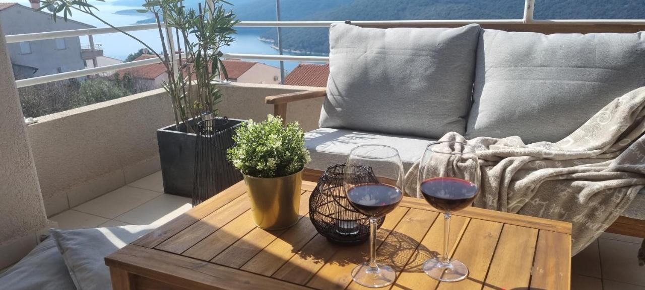 Apartment Cami -Stylish Apartment With A Beautiful Seaview Rabac Eksteriør bilde